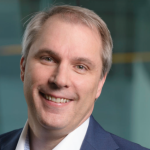 Stephen-Blewett-640x424